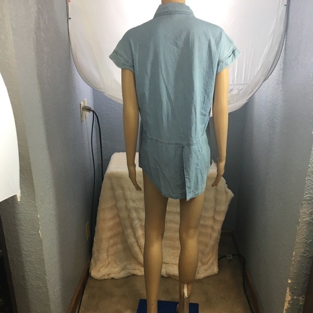 Signature Studio Top Washed Chambray Med - Picture 3 of 4